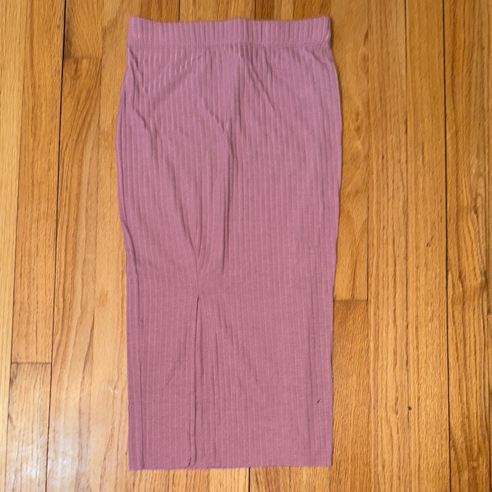 Elegant Mauve Skirt